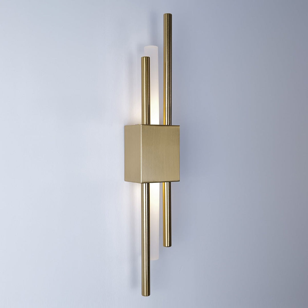 Sleek Modern Glass Wall Lamp | Skanto