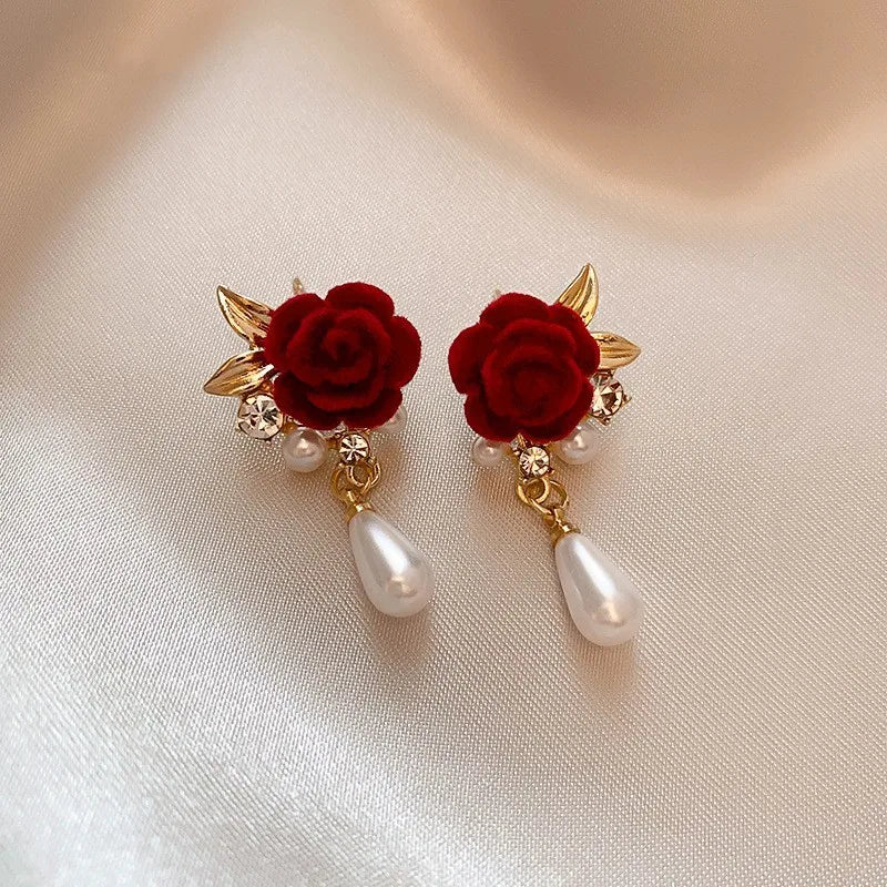 Skanto | Gullakkent Rose Diamond Perle Øredobber