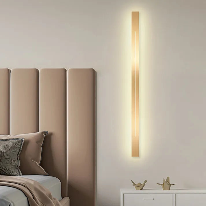 Skanto | LED Vegglampe | Modern Vertikal Sort Innendørs Sconce