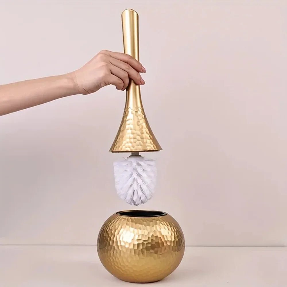 Skanto | GOLDENLUXE – Skulpturert toalettbørste med elegant metallisk design for moderne bad