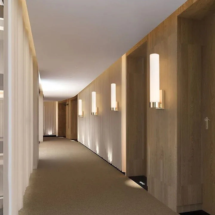 Skanto | EliteLume – Minimalistisk Gull Vegglampe med Energieffektiv LED