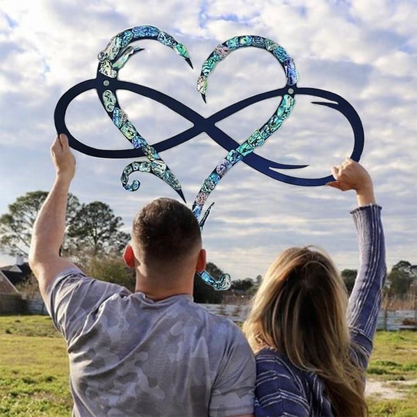 Skanto | InfinityHeart Veggdekorasjon – Jern Veggskulptur med Symbol på Evig Kjærlighet