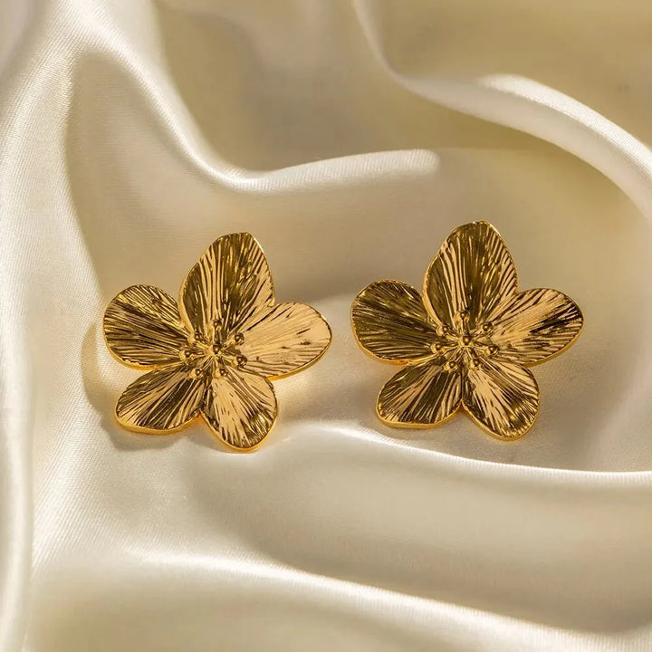 Skanto | Hibiscus Floral Stud Øredobber