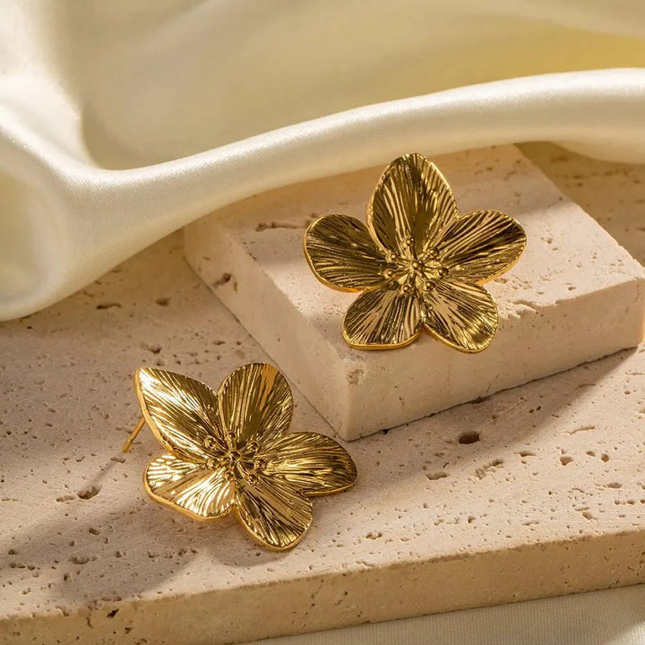 Skanto | Hibiscus Floral Stud Øredobber