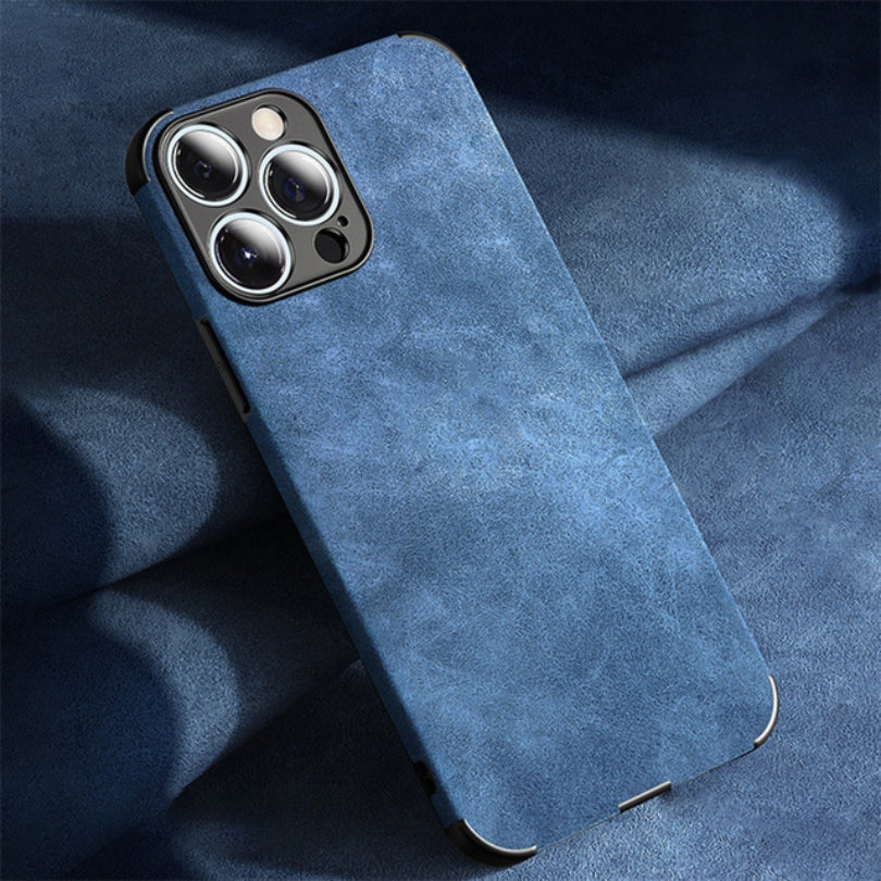Skanto | Alcantara-look iPhone Deksel – Elegant beskyttelse for enheten din