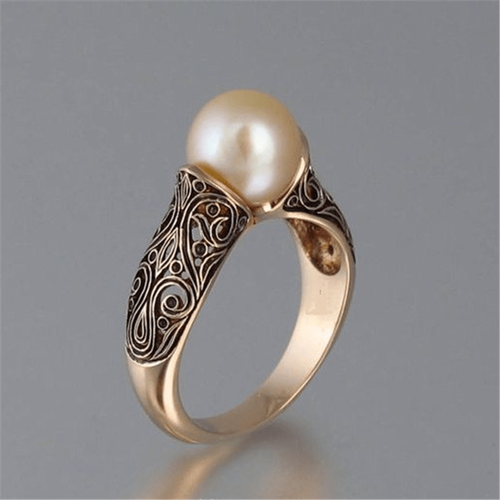 Elegant Vintage Gullring med Perle - Aurelia Sleek Design Skanto