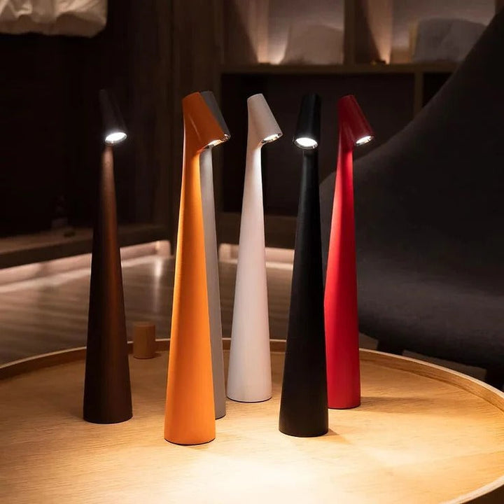 Skanto | Minimalistisk Design Bordlampe