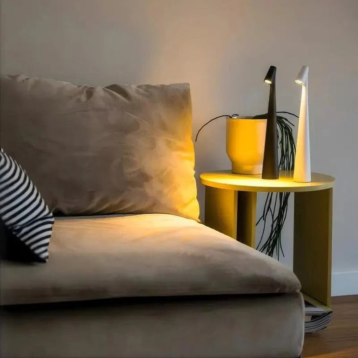 Skanto | Minimalistisk Design Bordlampe