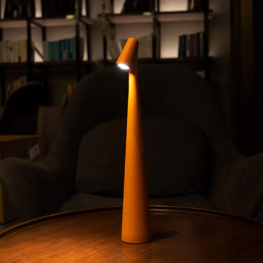 Skanto | Minimalistisk Design Bordlampe