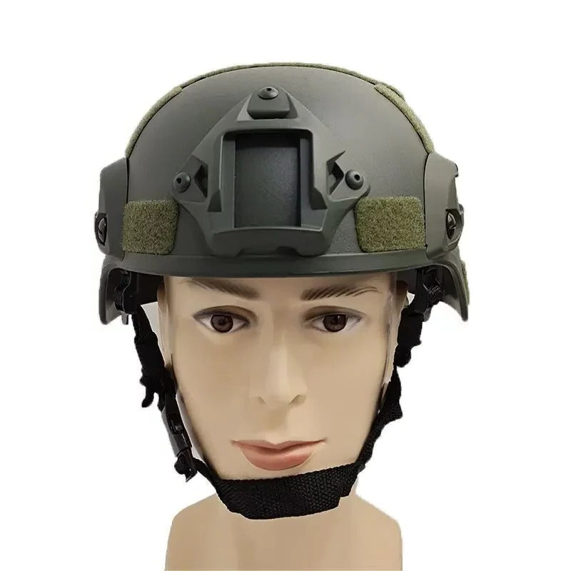 Outdoor-Taktikhelm für das Trening