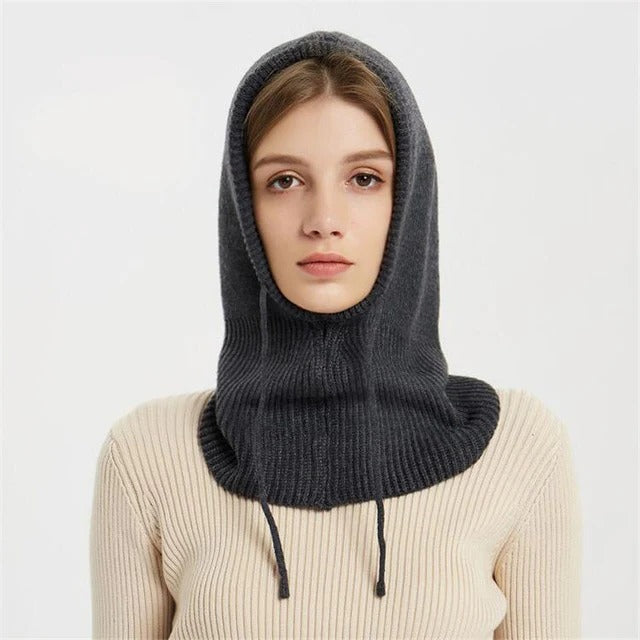 Skanto | Cashmere Strikkevinterlue med Hette – Varm & Elegant