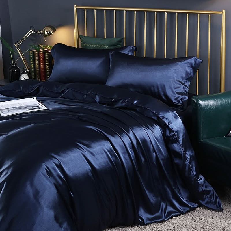 Skanto | Silk Satin 4-Delt Sengetøysett med Dynecover