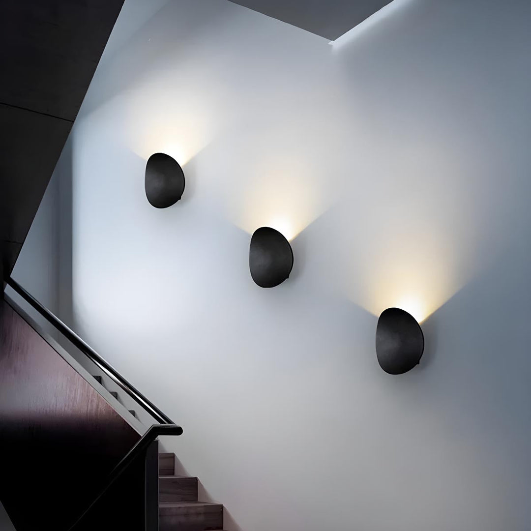 Elegant LED vegglampe – Stilig belysning for en varm atmosfære | Skanto