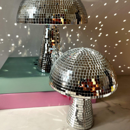 Skanto | Metallisk Disco Bordlampe Soppdesign