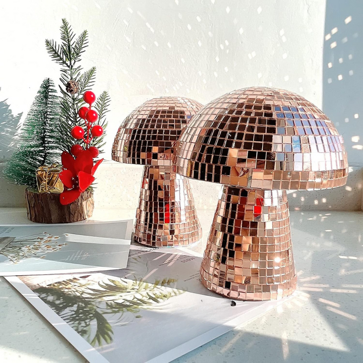 Skanto | Metallisk Disco Bordlampe Soppdesign