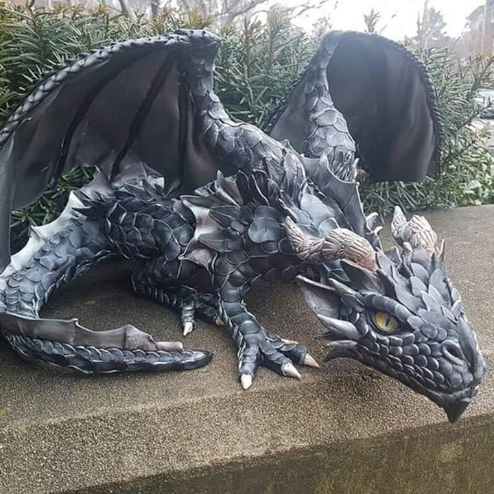 Skanto | Crouching Dragon Guardian Statue