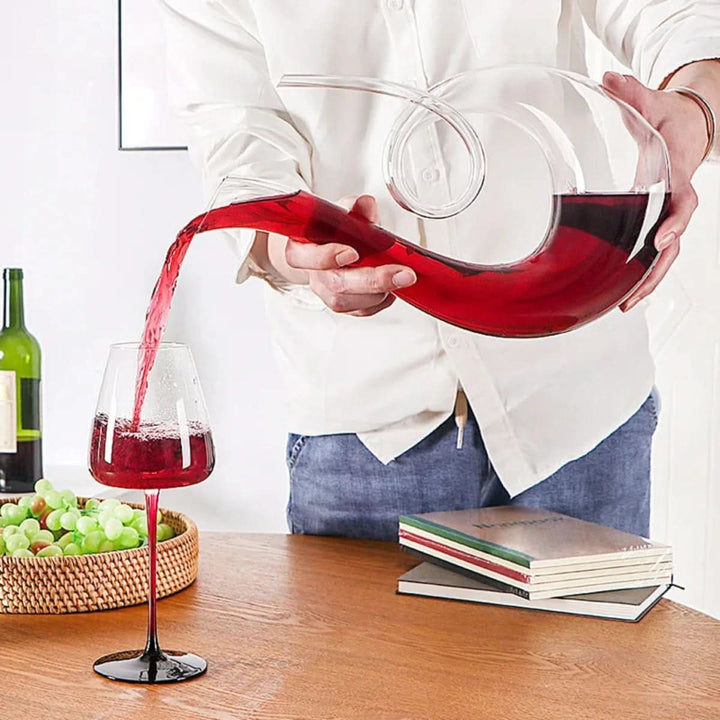 Skanto | Elegant Snurrende Vinluftingskaraffel for Aeration og Servering
