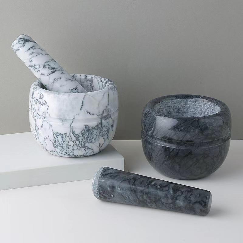 Skanto | Marmor Morter og Støter;  
Størrelse: 13*13*9cm;  
Støter: R5*15cm;