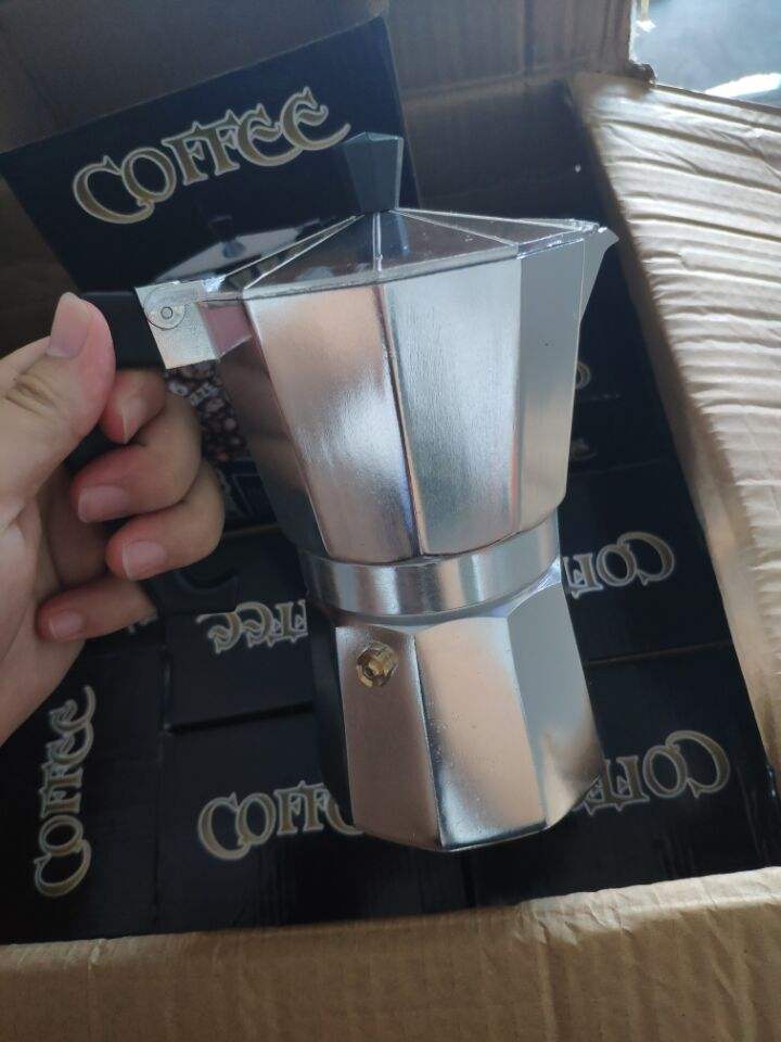 Skanto | Klassisk italiensk espresso-maskin for komfyren - 12 kopp moka-gryte