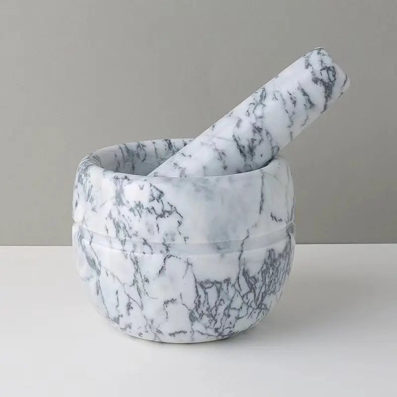 Skanto | Marmor Morter og Støter;  
Størrelse: 13*13*9cm;  
Støter: R5*15cm;