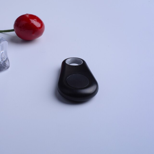 Skanto | Pet GPS Tag - Pawfinder