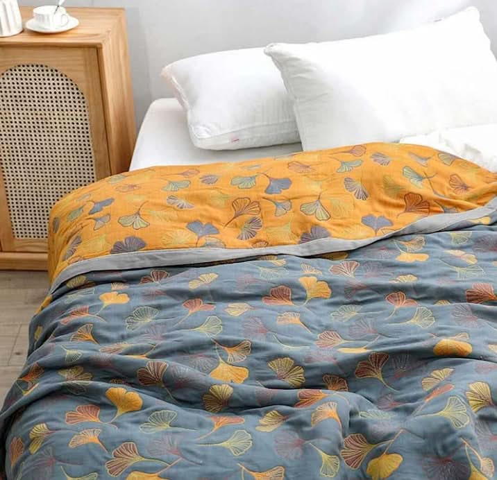 Skanto | CAMI - Cozy Leaf Blanket