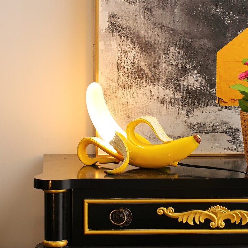 Skanto | GoldenBanana - Elegant Art Deco Bordlampe