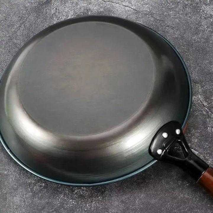 Skanto | ForgeVerra Premium Gussejern Stekepanne | Non-stick gussejern stekepanne for sunn, jevn matlaging