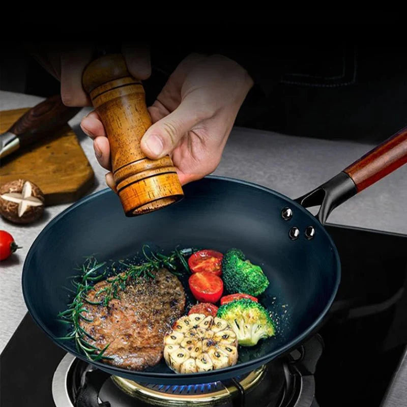 Skanto | ForgeVerra Premium Gussejern Stekepanne | Non-stick gussejern stekepanne for sunn, jevn matlaging