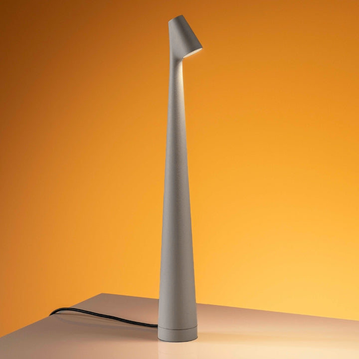 Skanto | Skulpturerende bordlampe