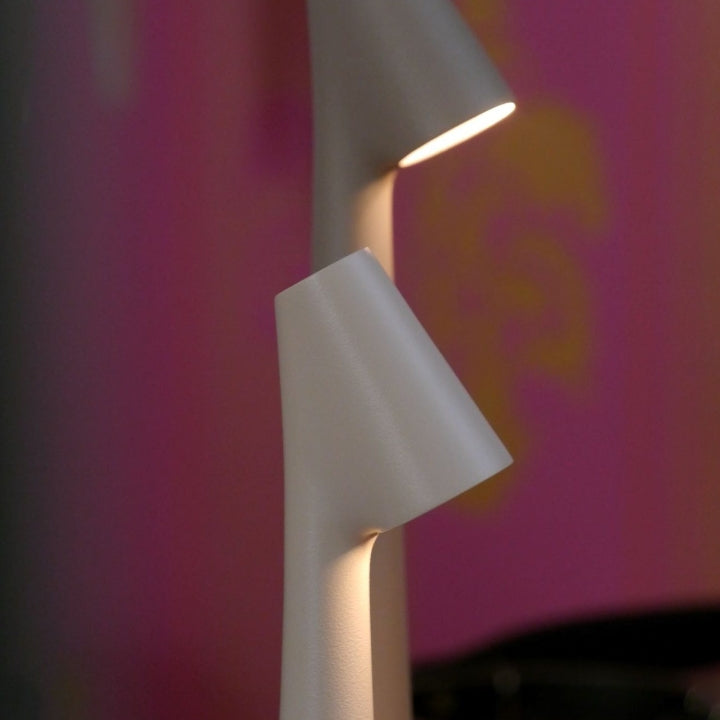 Skanto | Skulpturerende bordlampe