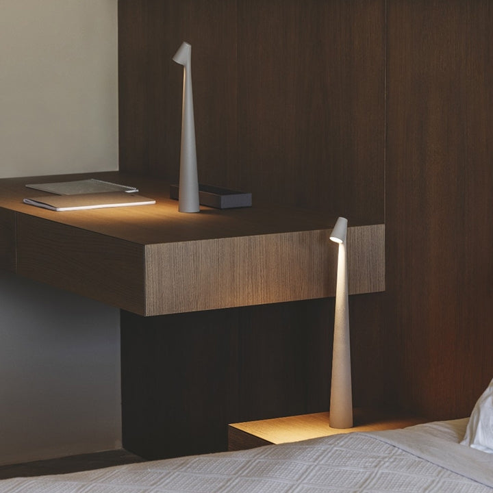 Skanto | Skulpturerende bordlampe