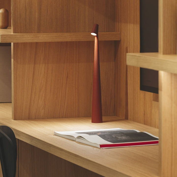 Skanto | Skulpturerende bordlampe