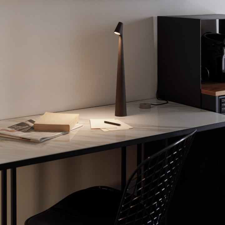 Skanto | Skulpturerende bordlampe