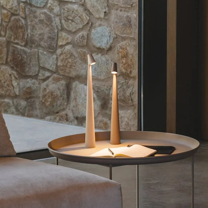 Skanto | Skulpturerende bordlampe