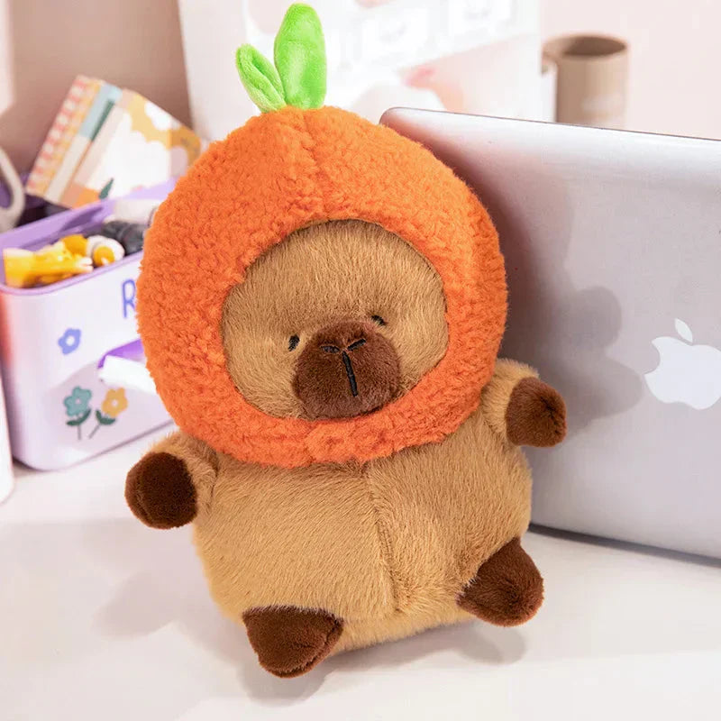 Skanto | Bamsen Chubby Capybara med Hatt