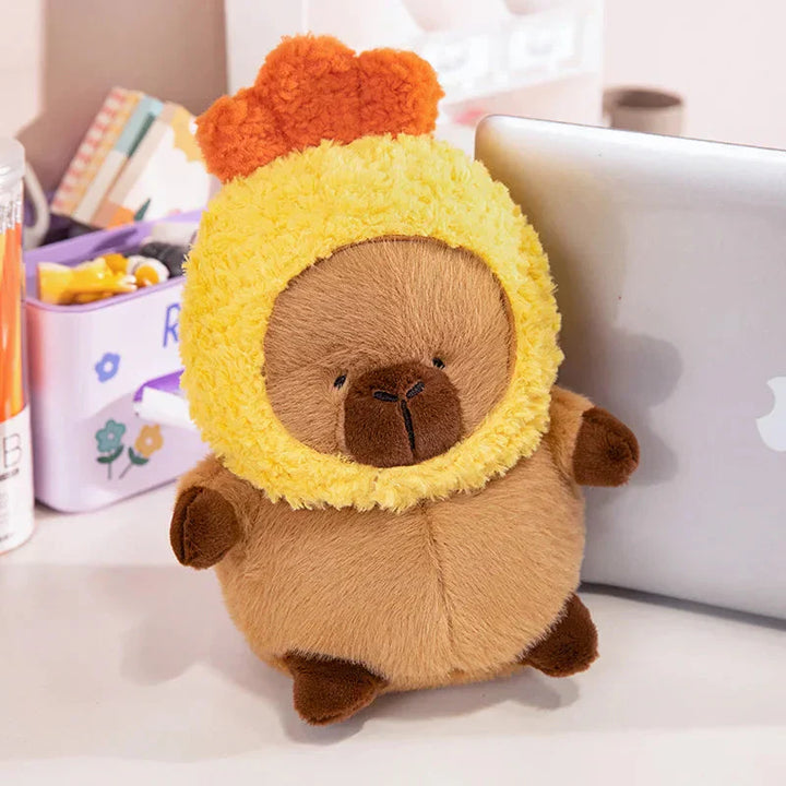 Skanto | Bamsen Chubby Capybara med Hatt