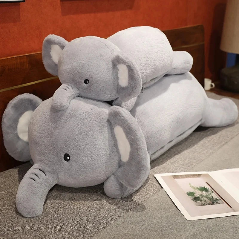 Skanto | Fluffy Laying Elephant Family