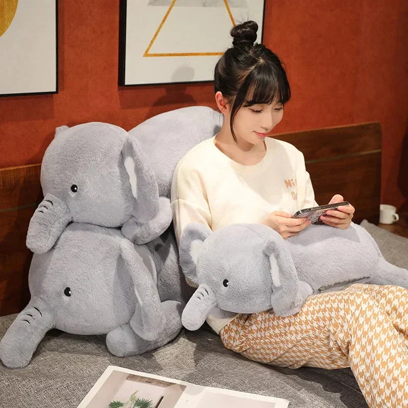 Skanto | Fluffy Laying Elephant Family