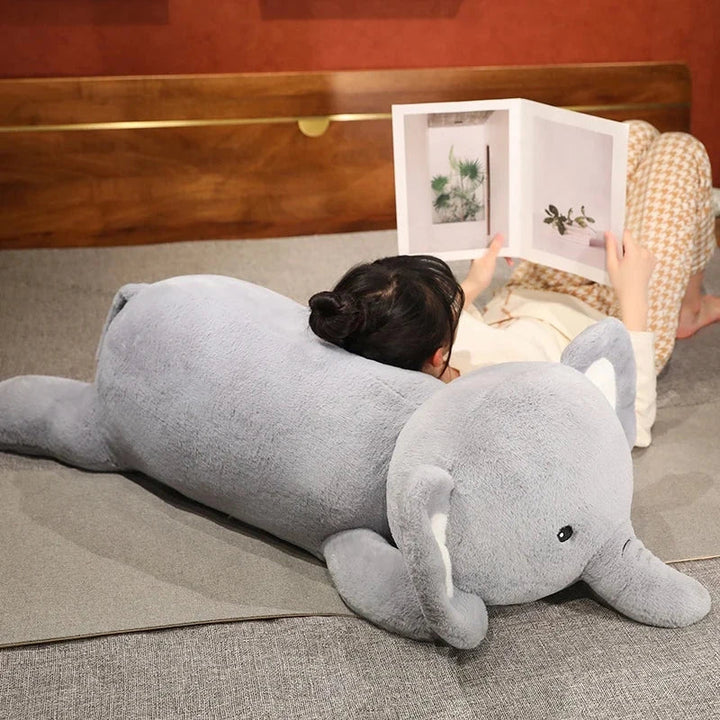 Skanto | Fluffy Laying Elephant Family