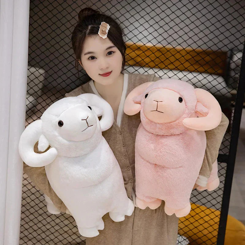 Skanto | Fluffy Rosa Hvit Sau Villsau Plysjfigurer