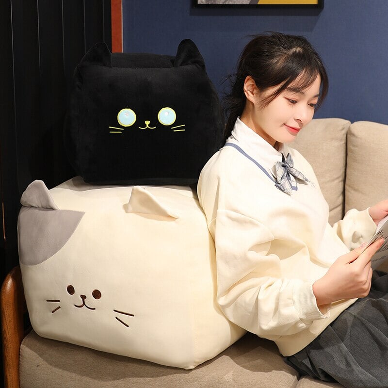 Skanto | Kawaii Svart Hvit Kube Katt Plysjdyrene
