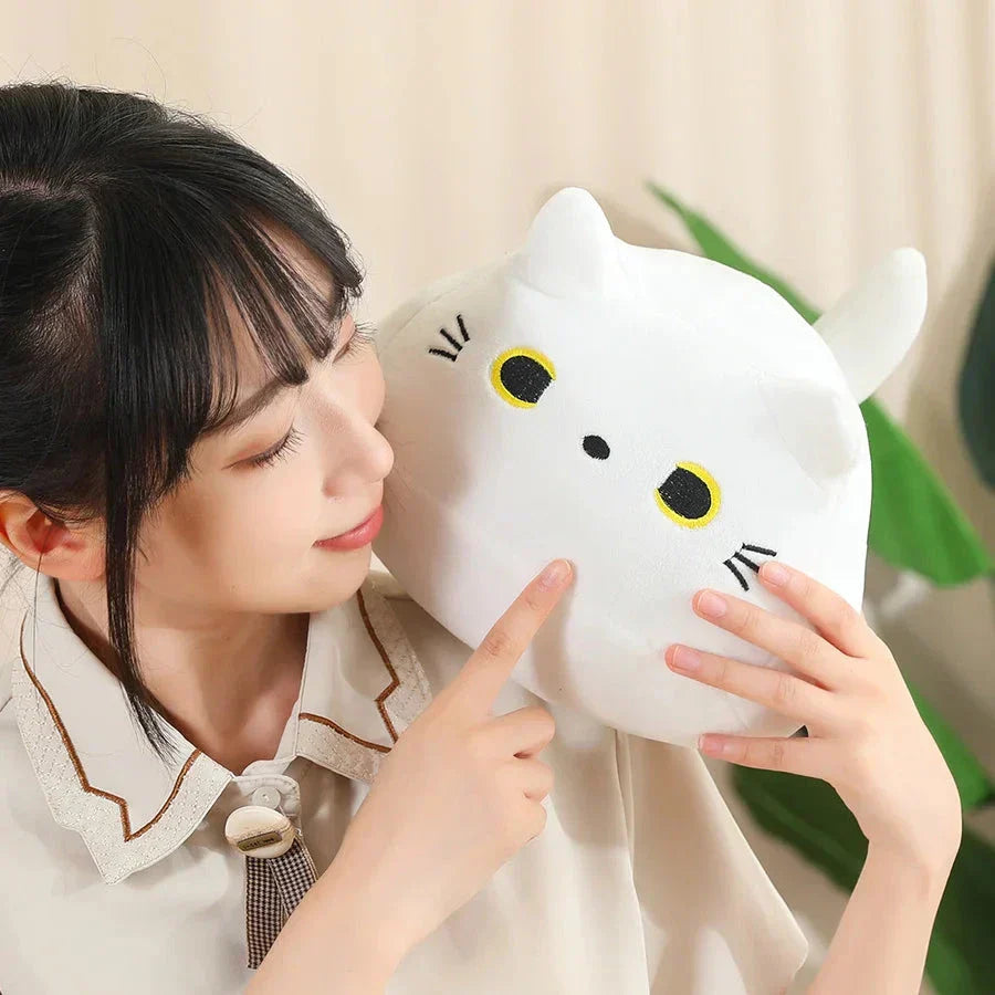 Skanto | Kawaii Chunky Katt Plushies med Kattunger