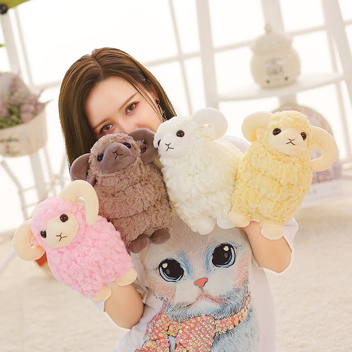 Skanto | Lang Horn Ramskinn Plushie | Begrenset Lager
