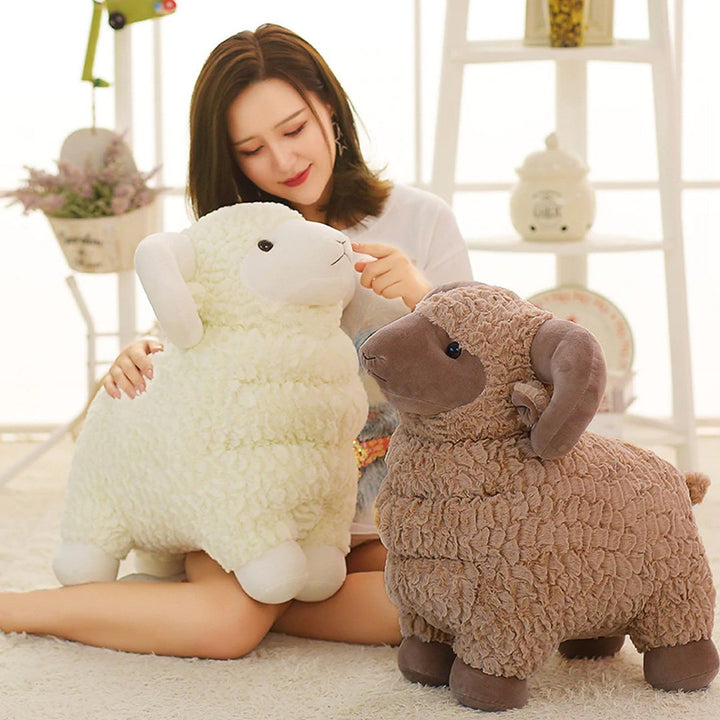 Skanto | Lang Horn Ramskinn Plushie | Begrenset Lager