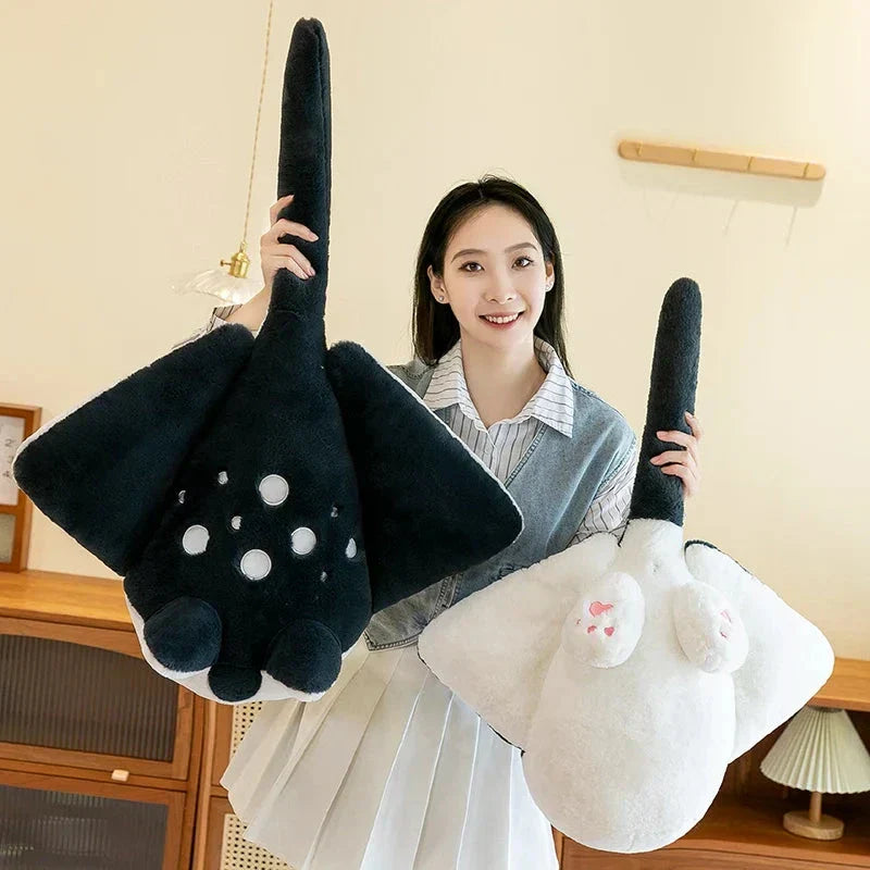 Skanto | Mellow the Kawaii Manta Ray Plushie
