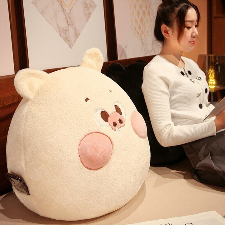 Skanto | Perky Pigs Ball Plushie