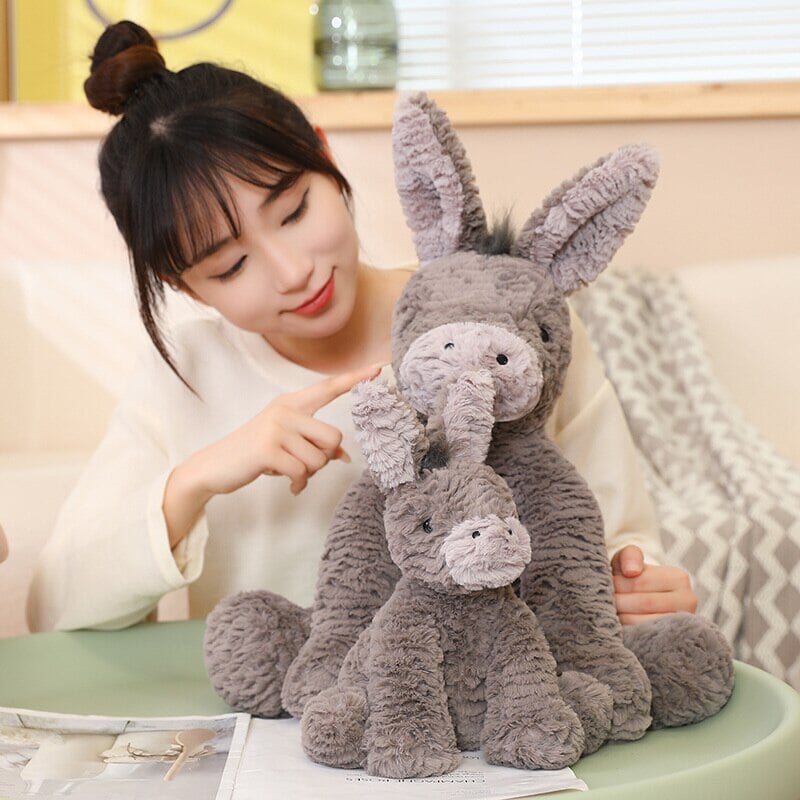 Skanto | Whispy den Fluffy Esel Kosebamse