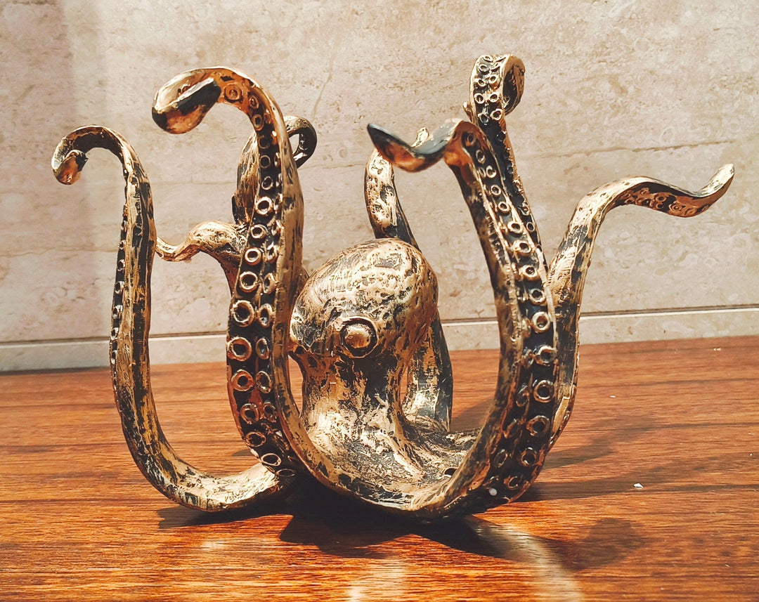 Kraken - Octopus Design Rustikk Cruch Holder Skanto