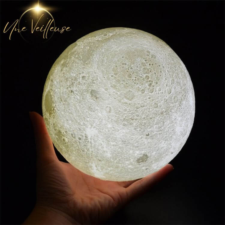 Skanto | Design Nattbord Lampe - LunarLight™ Måne Lampe